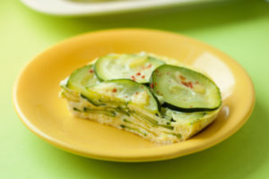 zuchini omelette on plate for healthy meal plan for 3-year-old