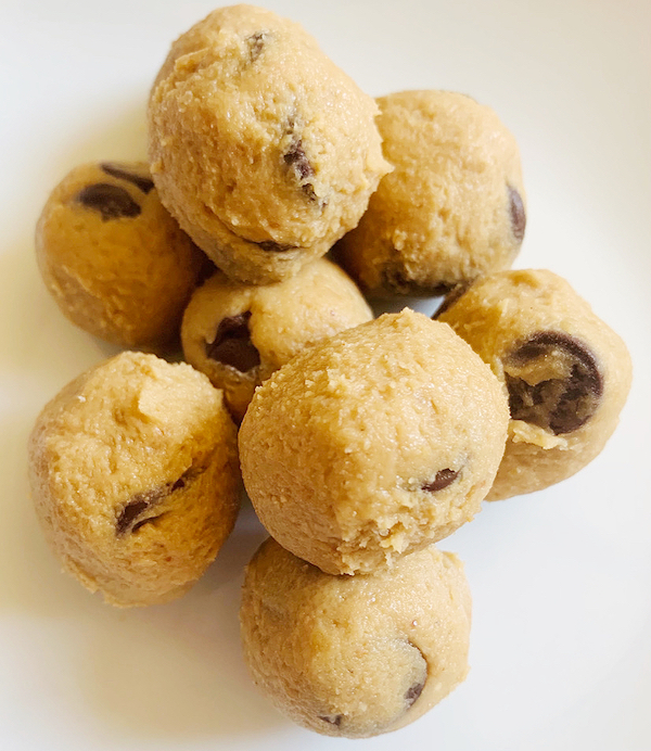 Easy Chickpea Chocolate Chip Cookie Dough Recipes for Kids - SuperKids ...